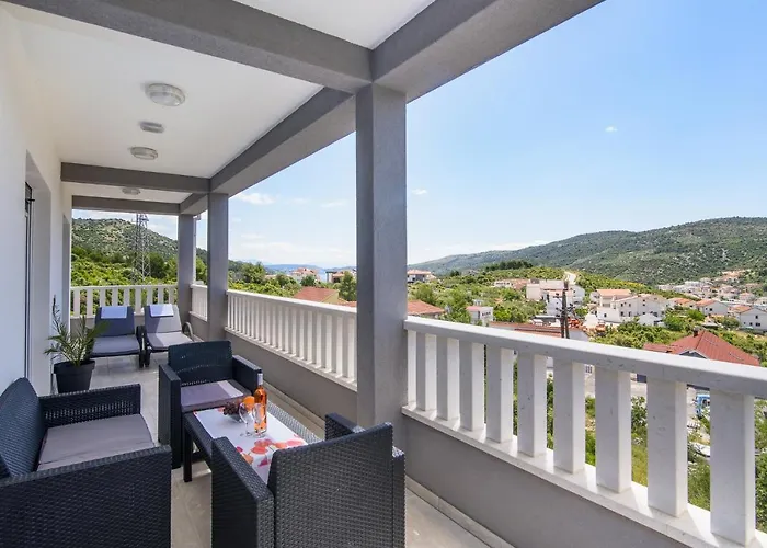 Vila Mari With Private Pool Marina